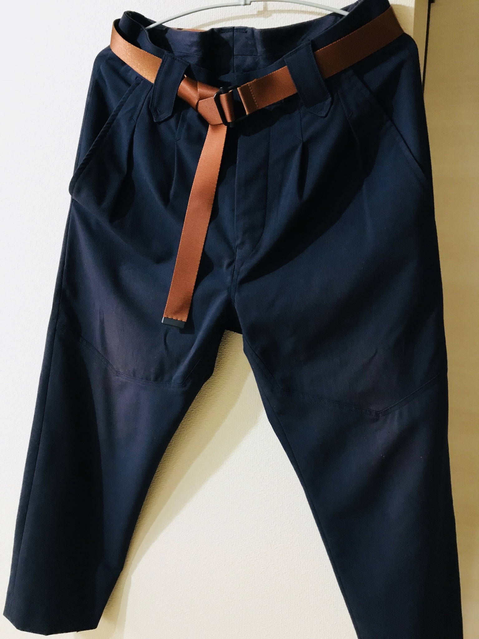 ロングベルトの巻き方を徹底解説 コーデの取り入れ方もご紹介します Small 背が低いからこそオシャレになれるブログ